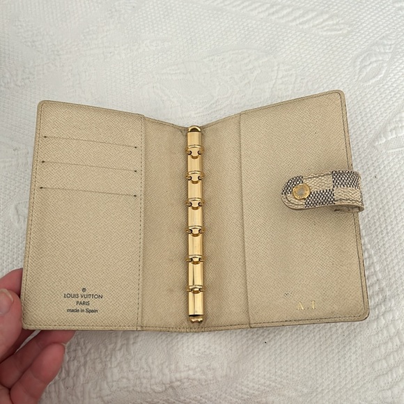 Louis Vuitton Small Agenda - Picture 3 of 4